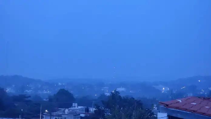 Tuxtla enfrenta mala calidad del aire; ciudadanos reportan densa bruma