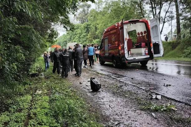 Casal de motociclistas morre em acidente na BR-472, em Santa Rosa&nbsp;
