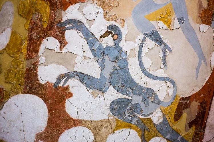 Ancient Santorini Fresco Suggests Bronze Age Links Between Greece and India