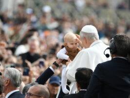 Pope Leo XIV: faith “required to become culture”. To Mercedes: innovation “at the service of human dignity”