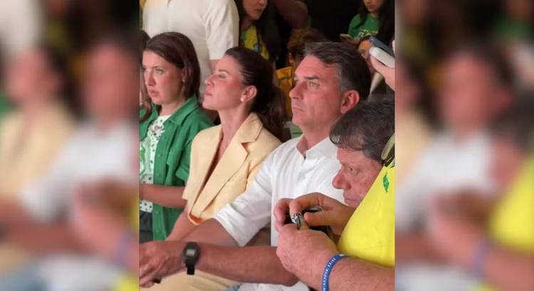 A rota de fuga de Flávio Bolsonaro - O Assunto #1834