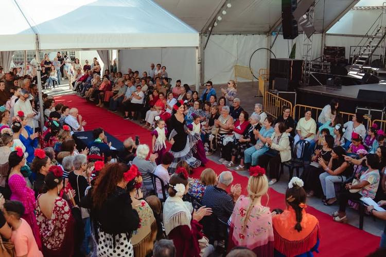 ✨Concurso de Trajes de Flamenca✨ 💃 El pasado viernes por la tarde, la pasarela de flamencas de nuestras Fiestas Patrona...