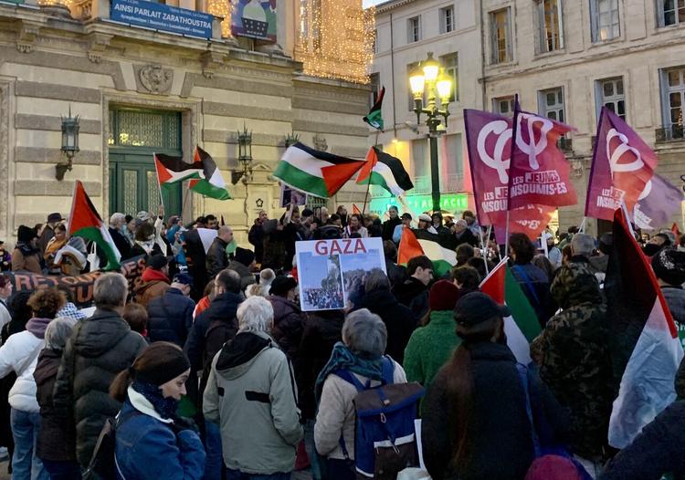 La France Insoumise affiche son soutien aux manifestations pro-Palestine.
