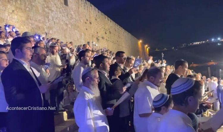 600 levitas ensayan canciones en preparación para el Tercer Templo en Israel