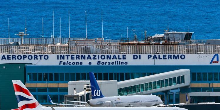 Caos Etna, lo scalo di Palermo regge l'impatto: oltre 82mila passeggeri ex Catania