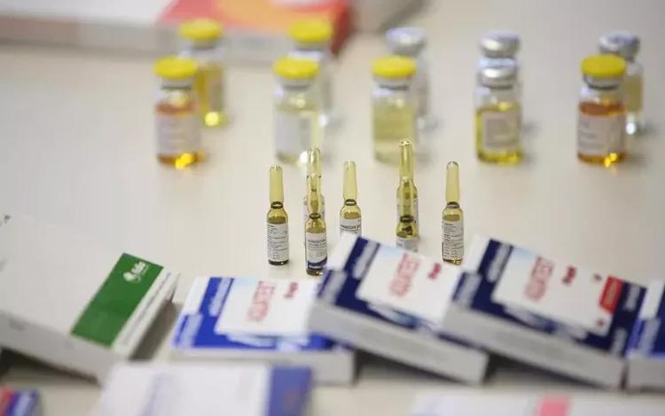 Maxi sequestro di farmaci e dopanti a Caltagirone: sequestrate oltre 5.400 confezioni illegali