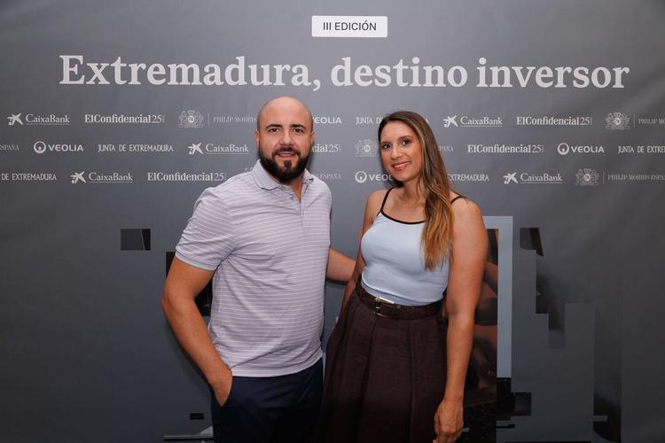 Ángel Solano y Elizabeth Vidarte, de Pitarch Grupo Empresarial.
