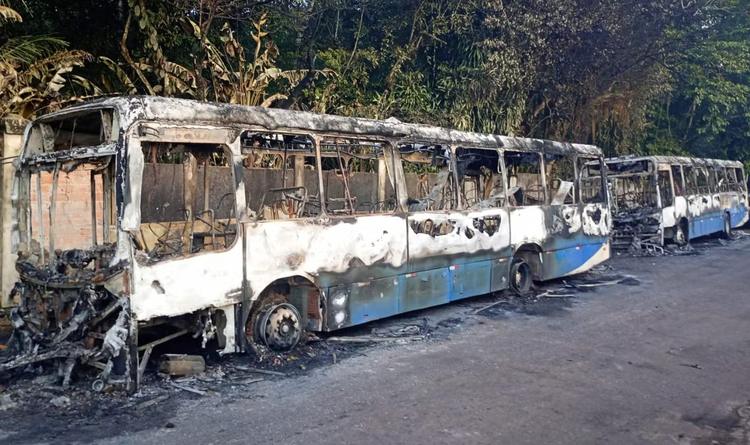 Suspeito de incendiar ônibus e render motoristas em Ananindeua é preso em Castanhal, no Pará
