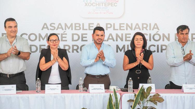 El plan de obras 2026 de Xochitepec, liderado por 'Chalo' Flores, no solo transforma colonias, ¡sino que brilla a nivel nacional!