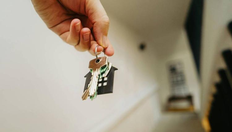 Locazioni brevi in condominio, tra diritto di affittare e quiete dei vicini