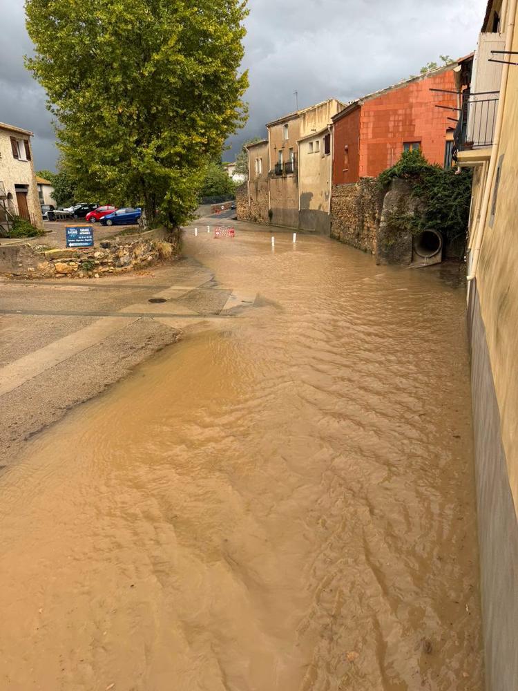 Inondations à Servian