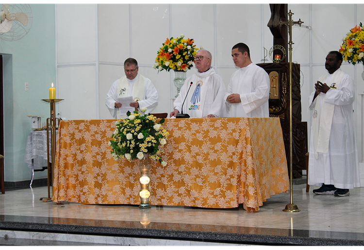 Missa Marca o Jubileu de Ouro de Ordenação Sacerdotal do Pe. Luís Carlos, OMI
