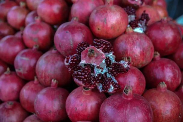 الرمان.. 4 أسباب تجعله فاكهة خارقة