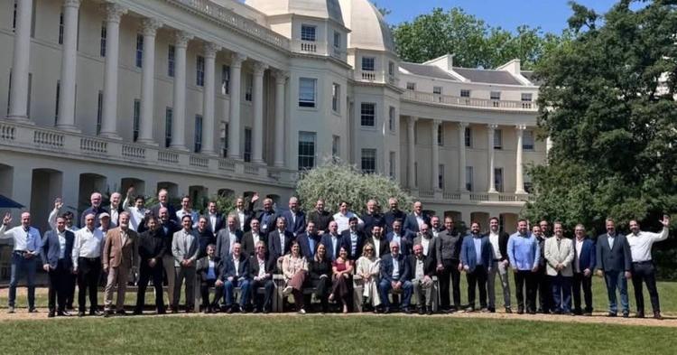 Cooperativas paulistanas iniciam Intercâmbio do Ramo Crédito na London Business School