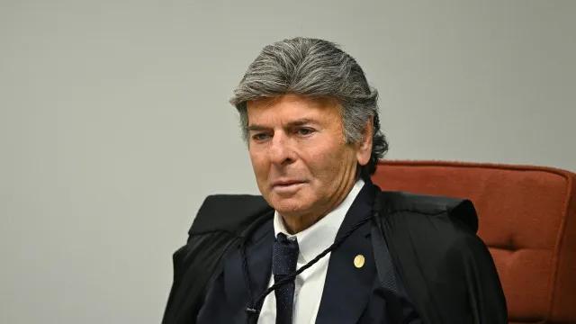 Fux e Mendonça recebem da PF íntegra dos dados de celular de Vorcaro
