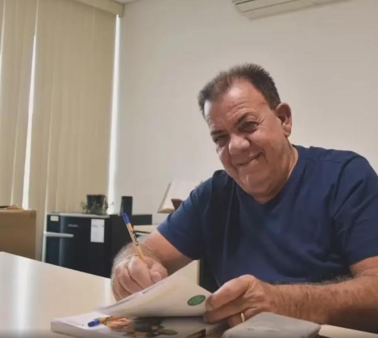 Corpo do prefeito de Confins, Geraldo Gonçalves dos Santos, o Pezão, é velado