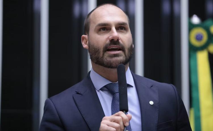 Eduardo Bolsonaro nega defender substituição do Pix por sistema dos EUA: 'Patifaria'