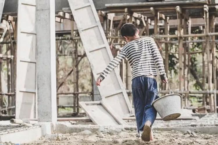 Empresa terá de pagar R$ 470 mil por trabalho análogo à escravidão de adolescente venezuelano no AM