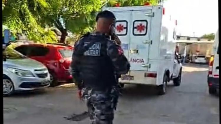 Suspeito é baleado durante ação policial após tentativa de roubo a caminhão dos Correios em Santarém