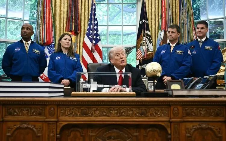 Axios: "Comandanti oggi da Trump su nuove opzioni militari contro l'Iran". Ipotesi conquista di Hormuz, sicurezza dell'uranio e attacchi brevi e potenti