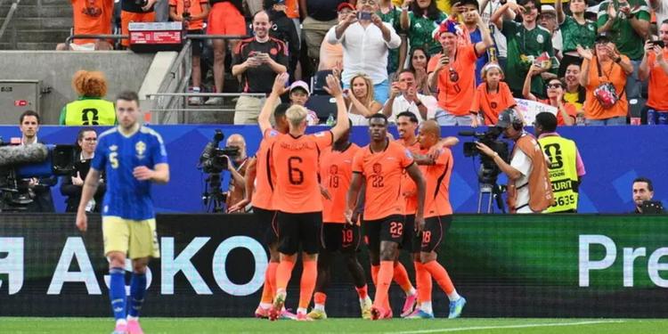 Mondiali: l'Olanda vola con Brobbey e Gakpo, 5-1 alla Svezia