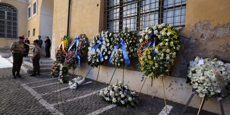 Emma Bonino, l’ultimo saluto in Campidoglio: Mattarella, Meloni e la politica di ogni schieramento ai funerali di Stato