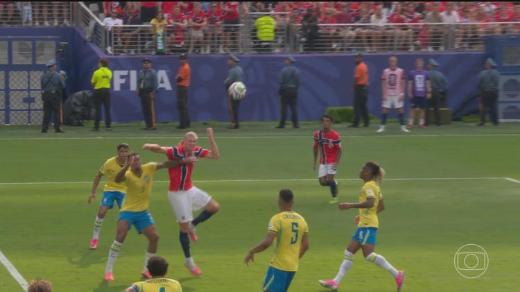Derrota para a Noruega foi a única partida da Copa em que o Brasil teve menos controle da bola que o adversário