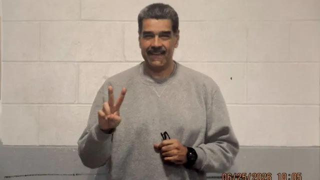 Maduro volta às redes, compartilha foto e garante: "Venezuela renascerá"