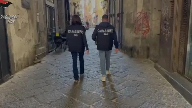 Salerno, controlli nei ristoranti del centro storico: scattano chiusure e sanzioni