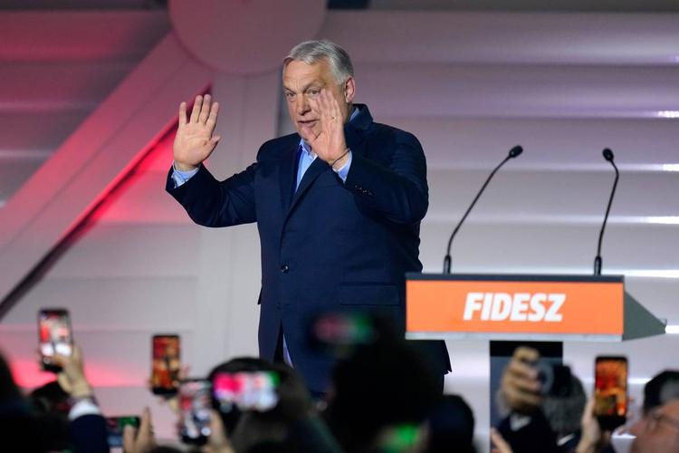 La resa di Viktor dopo 16 anni. "Servo il Paese"