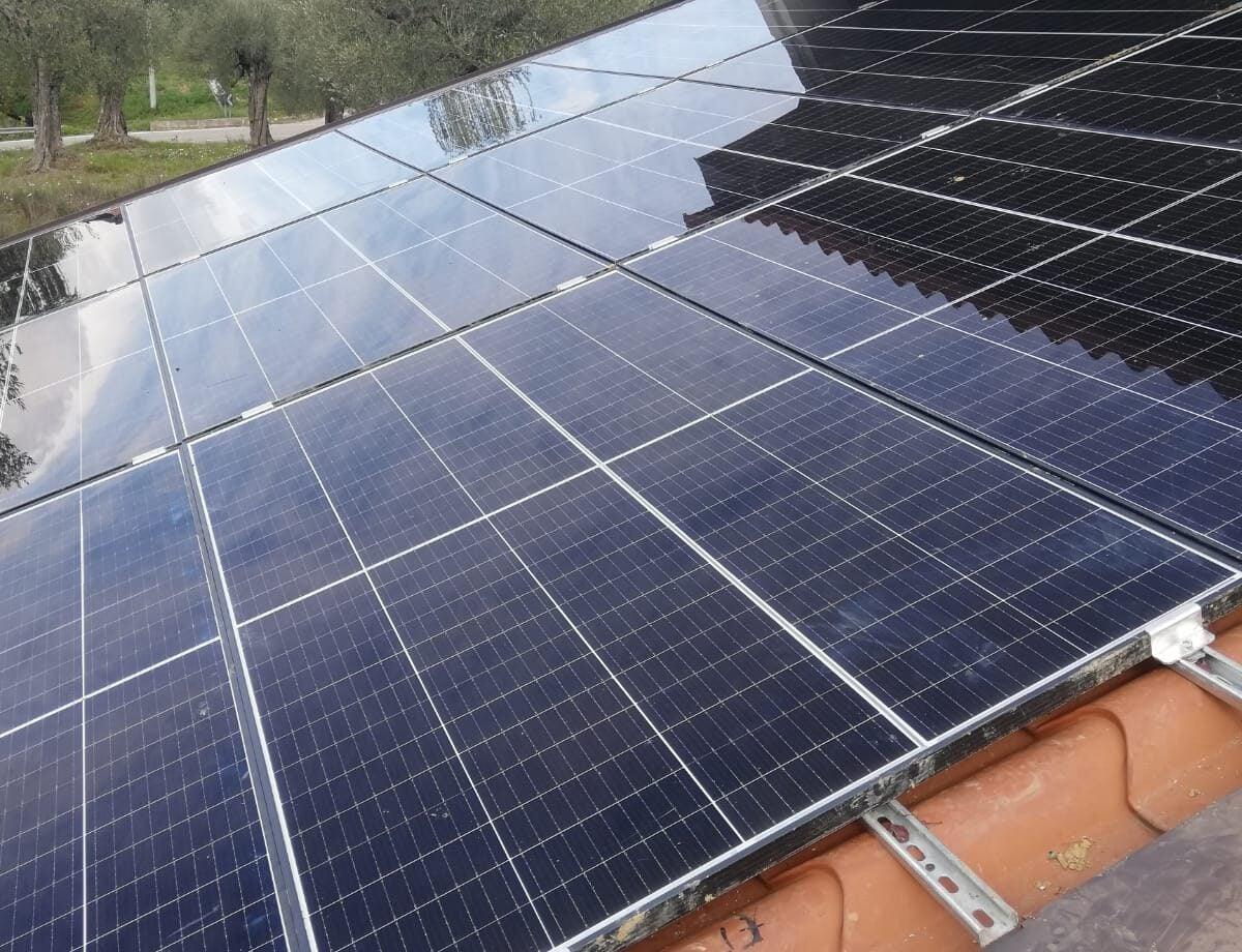 Auletta, l’energia nasce dal basso: inaugurata la CER FER-menti dopo l’inchiesta sul biometano