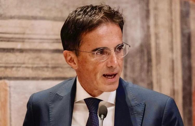 Meloni festeggia il record, Turco: “Per gli italiani nulla da celebrare”