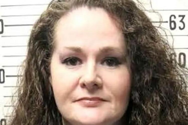 Quem é e qual crime cometeu Christa Pike, a primeira mulher que seria executada no Tennesse em 200 anos: 'Ela também é uma vítima'
