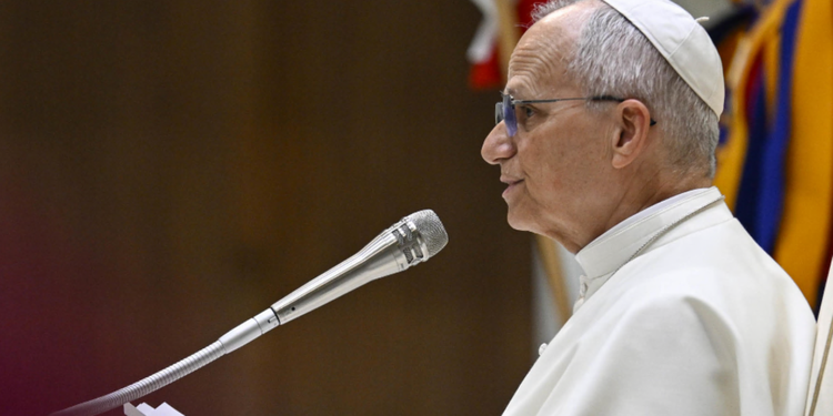 Il Papa parla ai nuovi sacerdoti: “Non chiudete la porta della Chiesa, siate un canale”