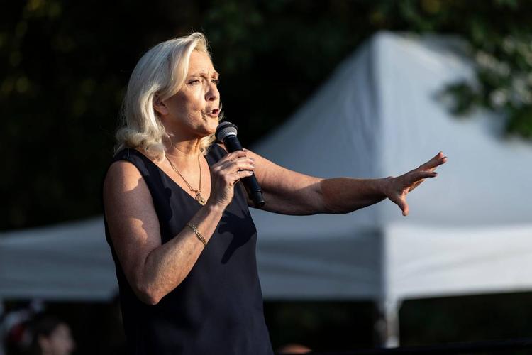 Ranucci-Lavitola manco ‘na fiction, Le Pen lasci a Bardella e Vannacci: quindi, oggi…