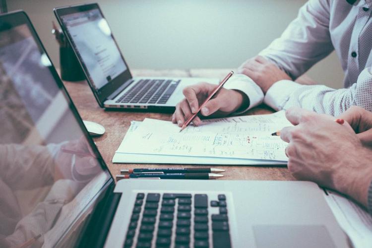 Statali, aumenti fino a 220 euro al mese