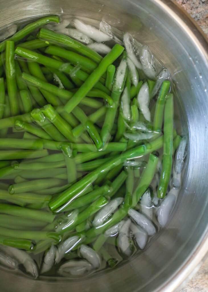 Blanched Green Beans in an ice bath