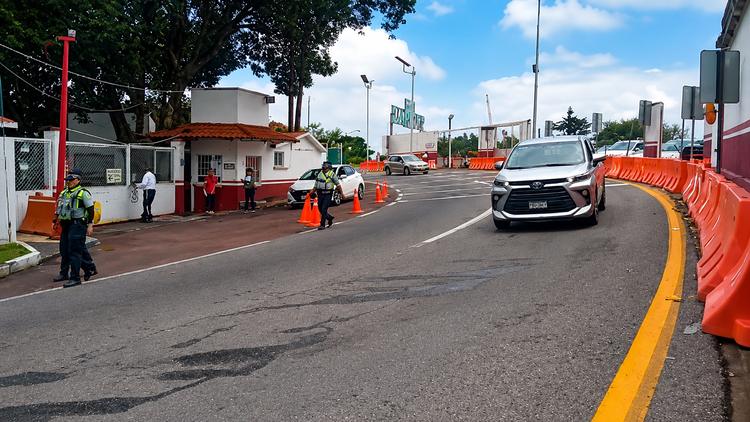 Indignación en oficinas de CAPUFE: Negligencia provoca grave accidente a adulto mayor en la México-Cuernavaca