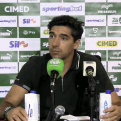 Abel Ferreira durante coletiva na Arena Fonte Nova (Foto: Reprodução / TV Palmeiras) 