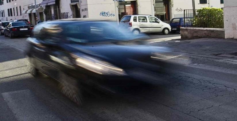 Guida pericolosa sulla Domiziana: fermato 49enne con tasso alcolemico tre volte oltre il limite