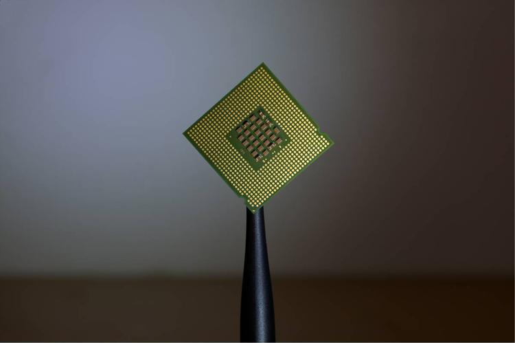A Pechino chip e 200 aerei. Dagli Usa l’idea guardrail. "Regole comuni sull’IA"