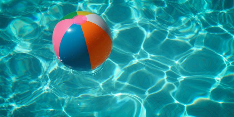 Dramma al centro estivo a Monterotondo: bimbo di 5 anni muore in piscina dopo un malore