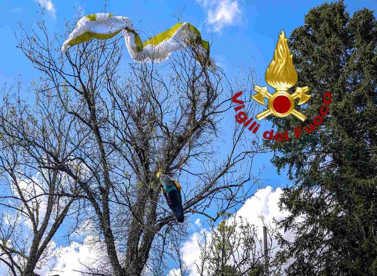Vico Canavese parapendista precipitato