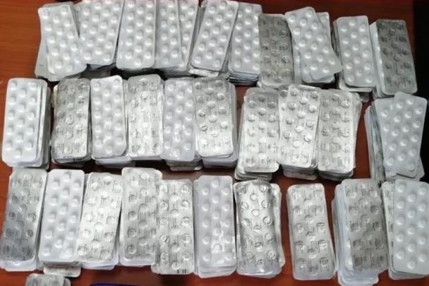 توقيف أربعة أشخاص في حالة تلبس بترويج الأقراص المهلوسة والمخدرات الصلبة بتازة