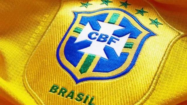Pode usar camisa da seleção no trabalho? Veja regras de etiqueta corporativa na Copa