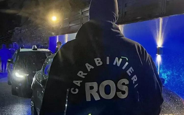 Dossieraggio: indagato l'ex numero due del Dis Del Deo, peculato da 5mln. Perquisizioni sulla "Squadra Fiore"