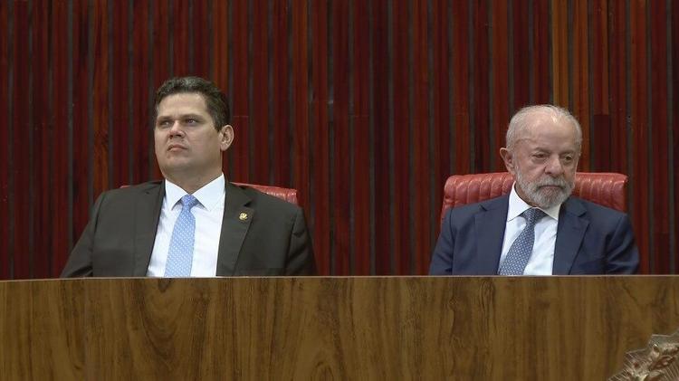 VÍDEO: Alcolumbre evita aplaudir Messias em posse de Nunes Marques no comando do TSE