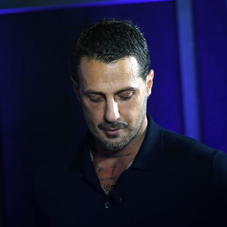 Fabrizio Corona minacciato e aggredito, "500 euro o ti facciamo del male"