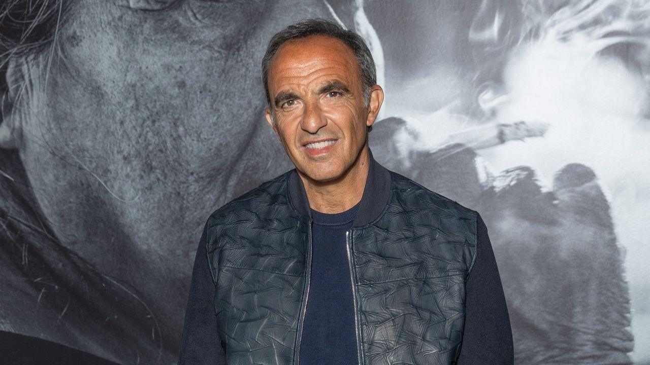 Nikos Aliagas présente son exposition photo au musée de l'Homme : "J’ai voulu essayer de créer un dialogue avec nos anciens"