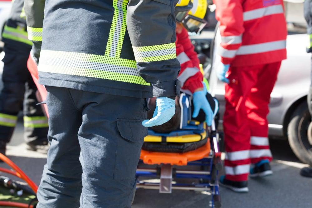 Sicignano degli Alburni, incidente sul lavoro: 48enne schiacciato tra due mezzi è in codice rosso